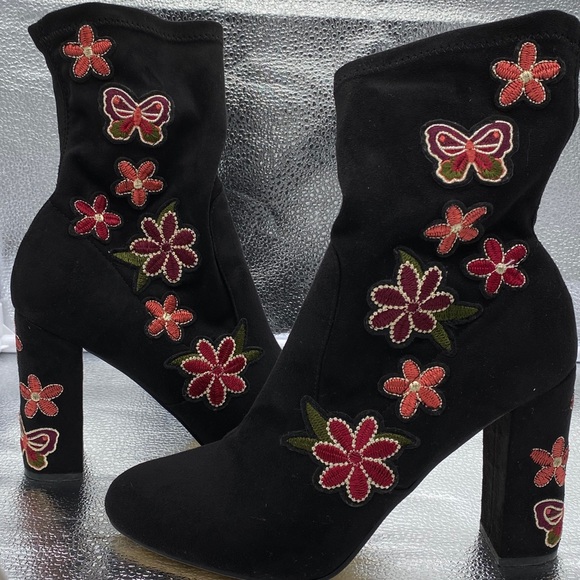 Chinese Laundry floral suede boot size 9M - Picture 1 of 5